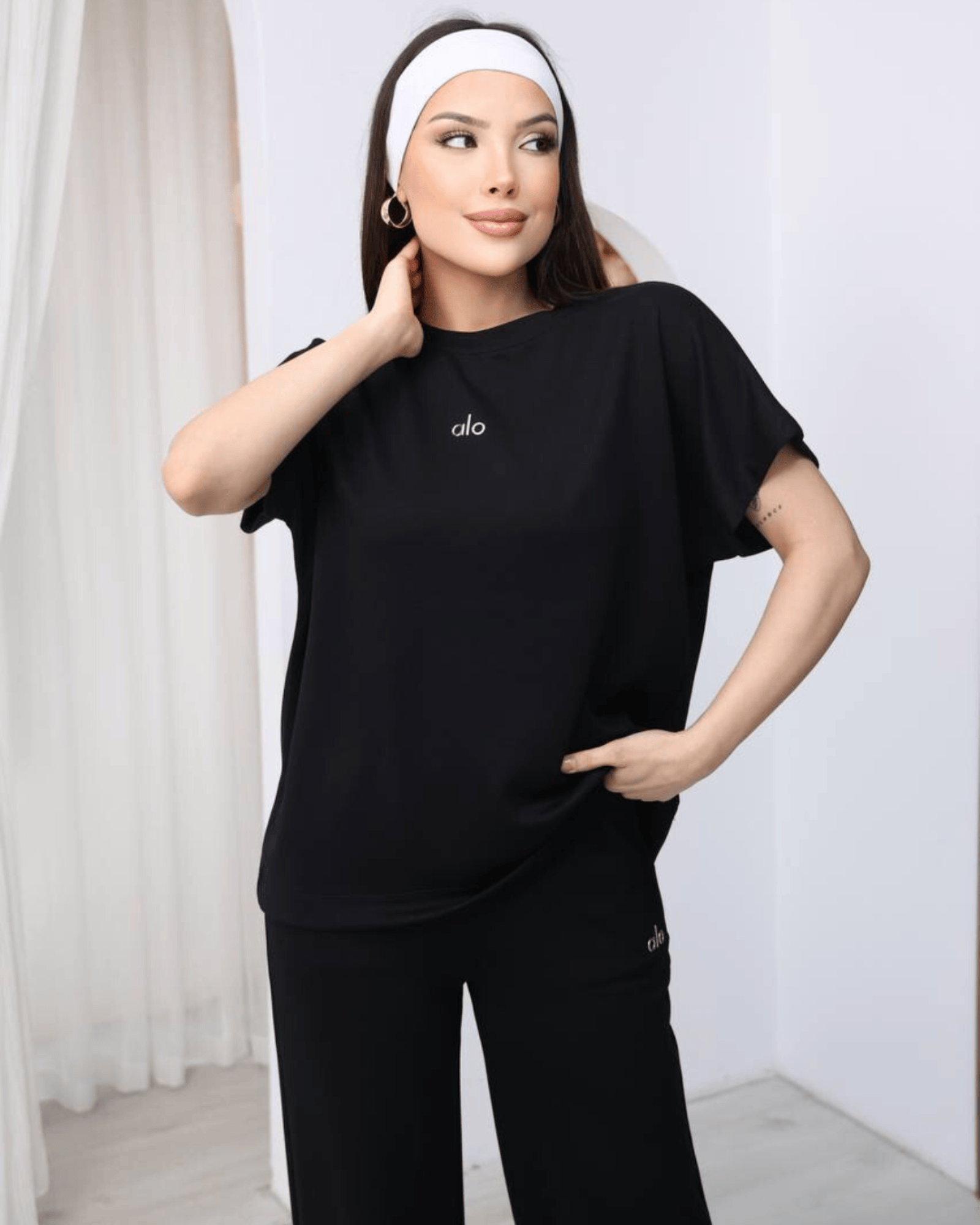 ElysMode Outfit Sets Alo Luxe Minimal Set