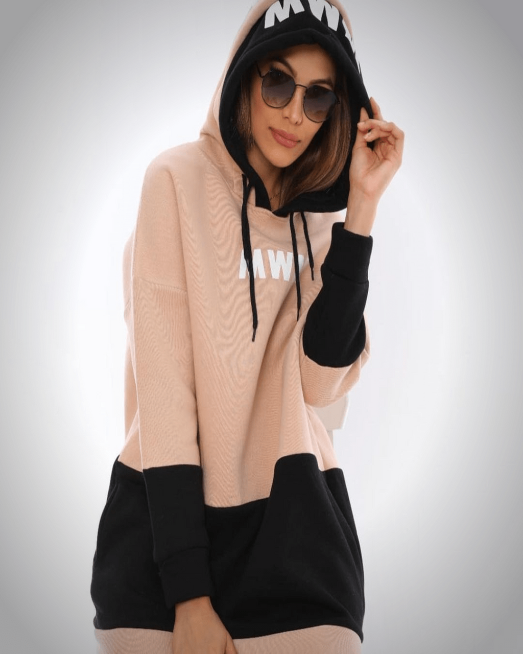 Elysmode Top M / Black Beige Out Wow Oversized Hoodie